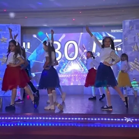 Наши сердца- детям.